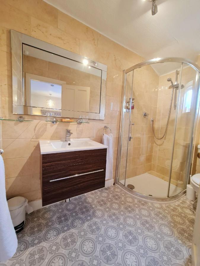 Beaufort Lodge - Central Location & Free Parking Taunton Zewnętrze zdjęcie