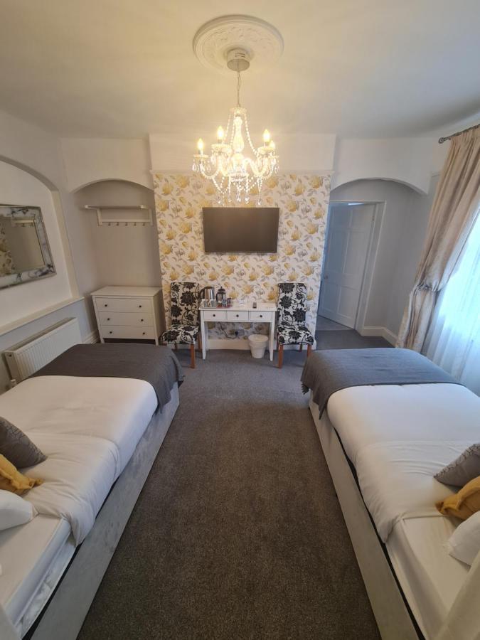 Beaufort Lodge - Central Location & Free Parking Taunton Zewnętrze zdjęcie