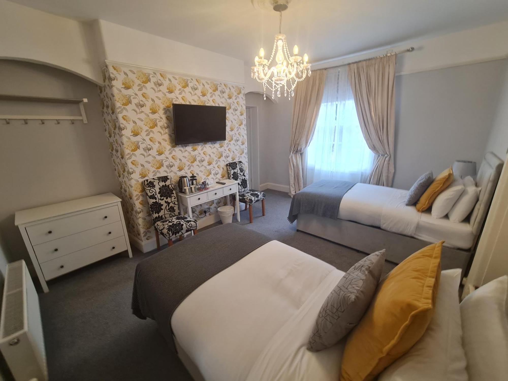Beaufort Lodge - Central Location & Free Parking Taunton Zewnętrze zdjęcie